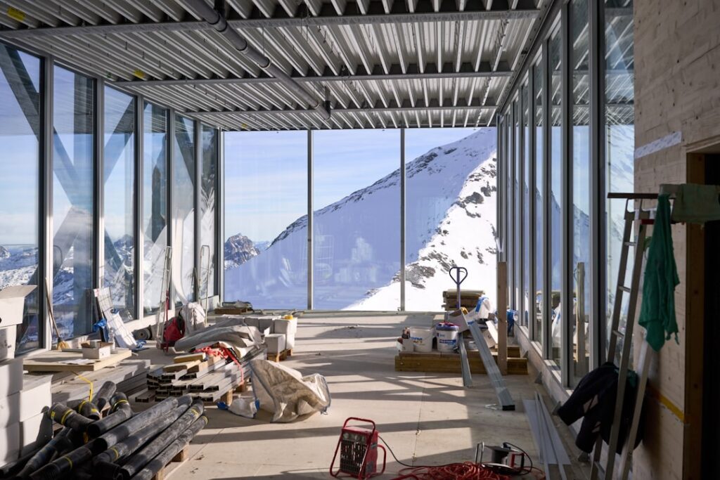Alpine Summit: Elevating Home with Fresh Scent Sanctuary - minimalist alpine interior
